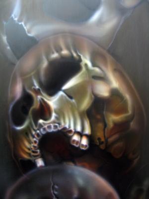 DETAIL- AIRBRUSHED skull on Nova hood