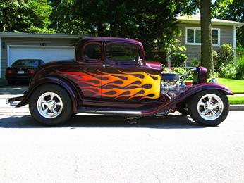 The 1932 Ford with FLAMES that look exactly like the presentation.